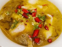 酸菜巴沙鱼小聚锅-渝是乎酸菜鱼(龙旗购物中心店)