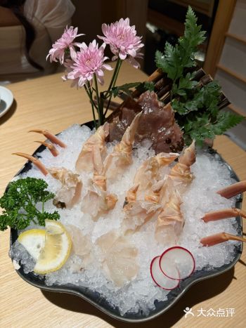 这顿河豚料理，从食材到烹饪，从口感至氛围，皆为上乘