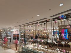 -VENCHI 闻绮(北京国贸商城店)