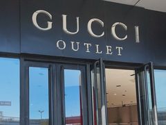 -Gucci(首创奥特莱斯店)