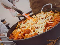 -豚妈妈汤饭·部队锅(南京东路店)