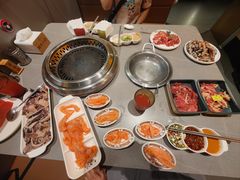 -黑金·寻焰自助百汇·烤肉·火锅(中街店)