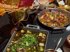 -何师烧烤Pro ·江湖川菜·小龙虾·精酿(太古里旗舰店)