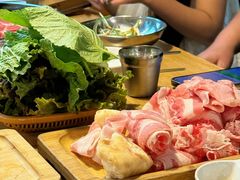 -江南猪肉商会无限续吃(弘大店)