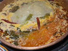 -洱火云南酸菜牛肉火锅(石景山当代商城店)