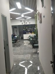 -V8潮牌·接发烫染连锁