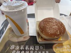 -麦当劳(中唱大厦店)