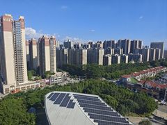 -深圳富苑皇冠假日套房酒店