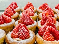 草莓布蕾包-喜茶(广州北京路惠福东店)