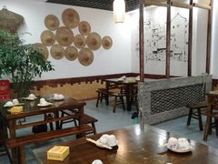 大堂-黄桷树曹家私房菜(江与城店)