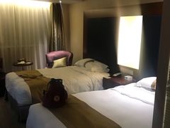 -上海浦东假日酒店
