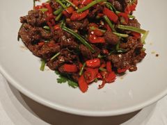 -鱼鲜饭香·招牌汽锅剁椒鱼头王