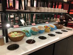 -DaLongYi Hot Pot 大龙燚火锅