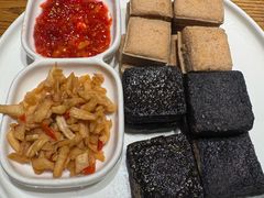 -汉小城·老铫子藕汤·乡野湖北菜(江汉路吉庆街店)