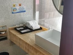 -裕龙汤泉