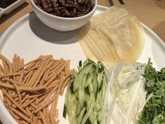 -关东小磨东北菜(上海长风大悦城店)