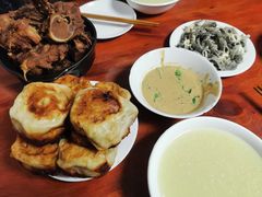 -宝瑞门钉肉饼店