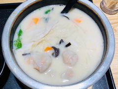 -渔米丰·广府鱼汤米线(光明广场店)