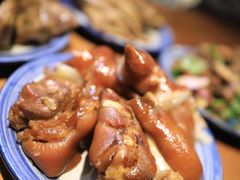 -猫爷的腔调·黔小馆(交大医学住宅区店)
