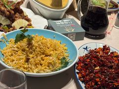 -八府香鸭·啫啫煲(华山路店)