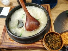 蒙自过桥米线-麦麦山云南菜(复地活力城店)