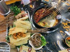 -灌县老妈砂锅串串香(万科红生活广场店)