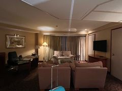 -上海静安昆仑大酒店