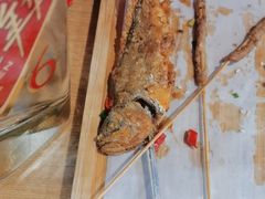 -三顾烤庐·烤鱼·烧烤·龙虾(奉贤店)