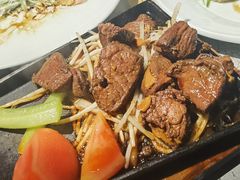 铁锄牛排-穹六人间 people 6(岳阳路店)
