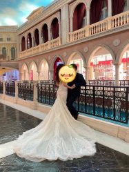-现代经典婚纱摄影