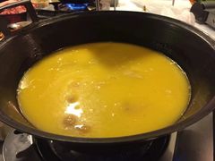 -鲜入围煮花胶鸡海鲜火锅