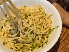 -清真吴记门钉肉饼·喜多利