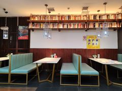 -阿瓦山寨·湘菜现炒·剁椒鱼头王(咸阳总店)
