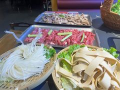 -由衷贵州酸汤牛肉火锅(新桥店)