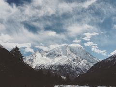 -亚拉雪山风景区
