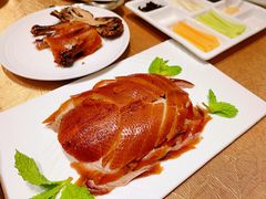 香茅草烤乳鸭-北京泰富酒店-柏景轩中餐厅