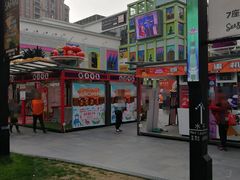 -优衣库(上海金桥国际商业广场店)