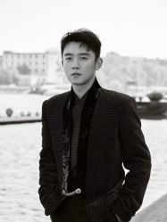 -变画·发型STUDIO