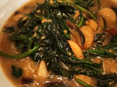 咸蛋黄炒菠菜-莆田餐厅PUTIEN(西安万象天地店)