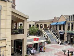 -王府井奥莱临潼小镇(临潼店)