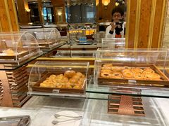 面包甜点陈列柜-国际饭店·帆声西饼屋(黄河路店)