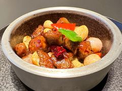 煲烧雪花牛仔骨-曾宴·楚菜(湖北省博物馆店)