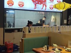 大堂-牛鲜胜·潮汕牛肉自助火锅(番禺市桥店)