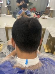 点击看大图 -八佰伴8008星级形象店