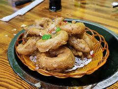 椒盐鲜鱿筒-大富蚝乌东哥饭店·石锅鱼杂·柠檬鸭(革新路店)