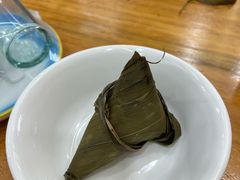 -虹海圣肉饼店家常菜馆