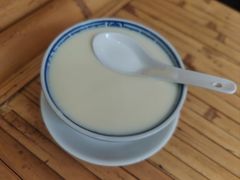 热姜撞奶-周大娘牛乳(旧寨古村总店)