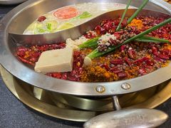 -沸炉重庆老火锅(军事博物馆店)