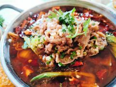 -河畔春天时尚餐厅