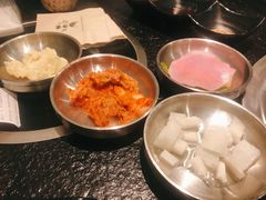 -烤路里·韩国品质自助烤肉(石路天虹4号店)